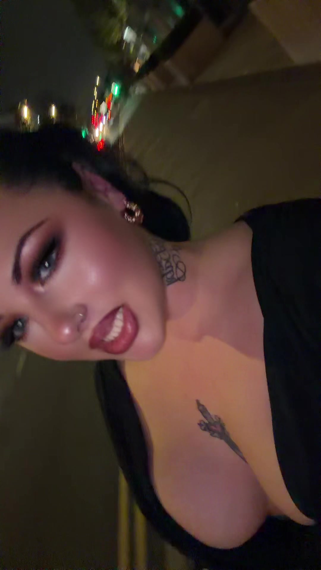 @Nadee444