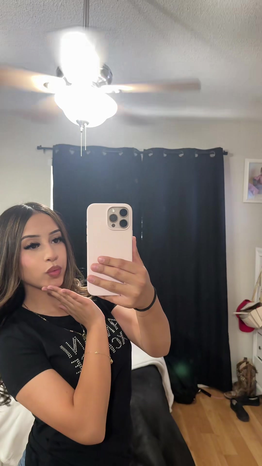 @𝐯