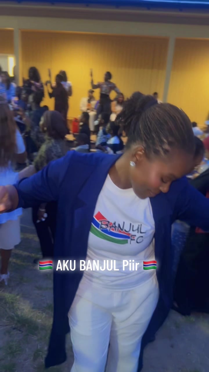 @A N N A AKU 🇬🇲🇸🇪
