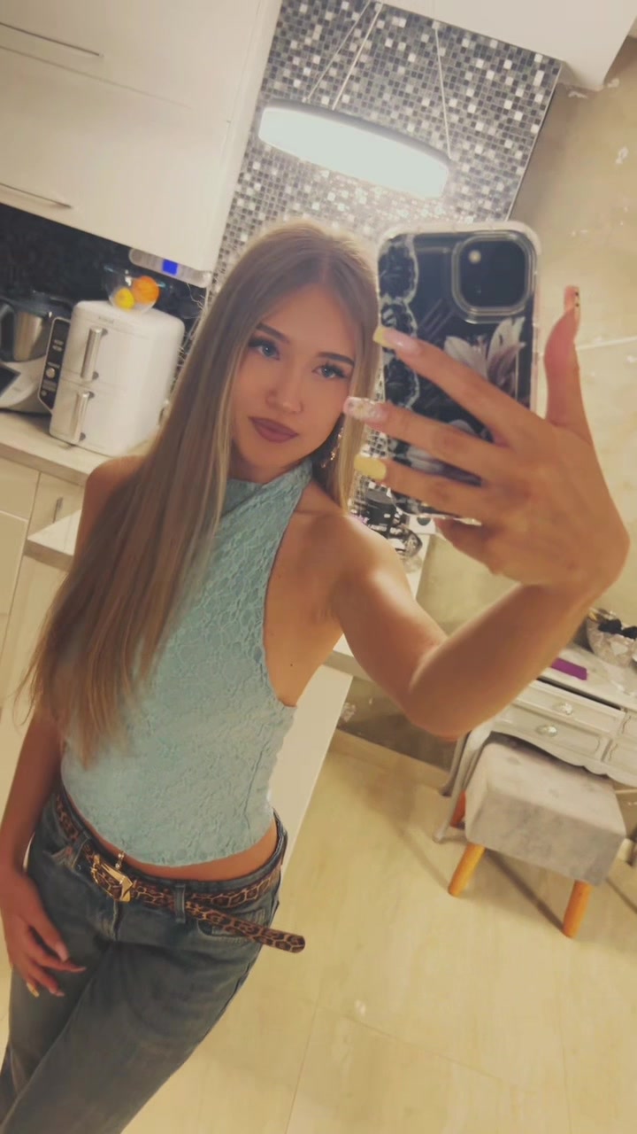 @𝓐𝓶𝓮𝓵𝓲𝓪