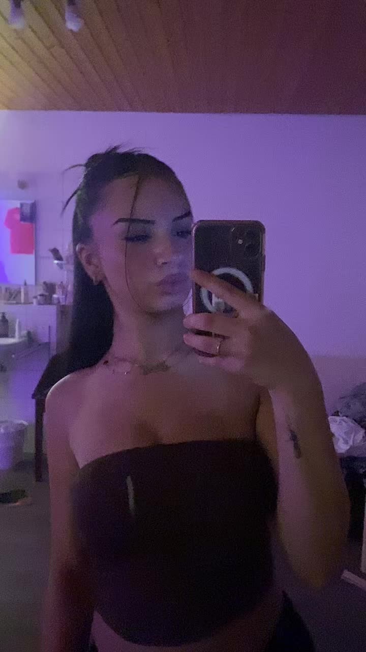 @🏴&zwj;☠️