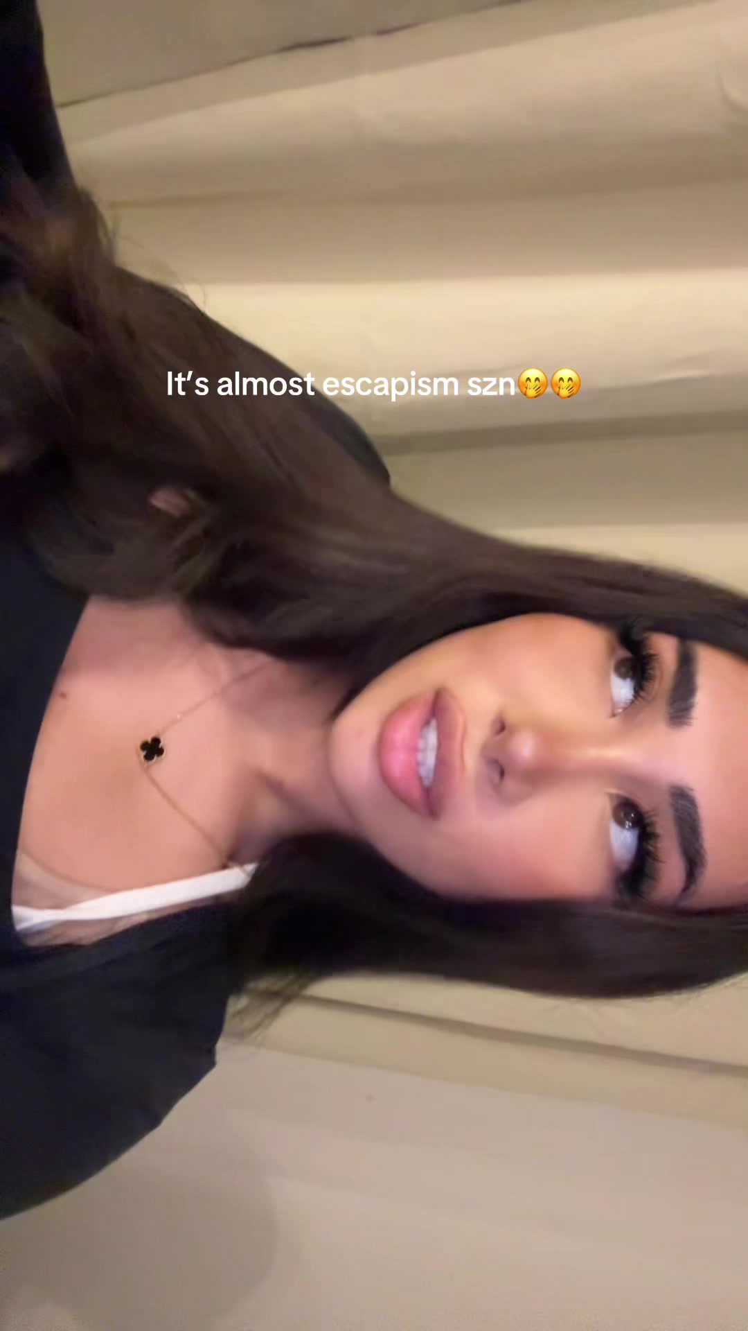 @zahra 👑