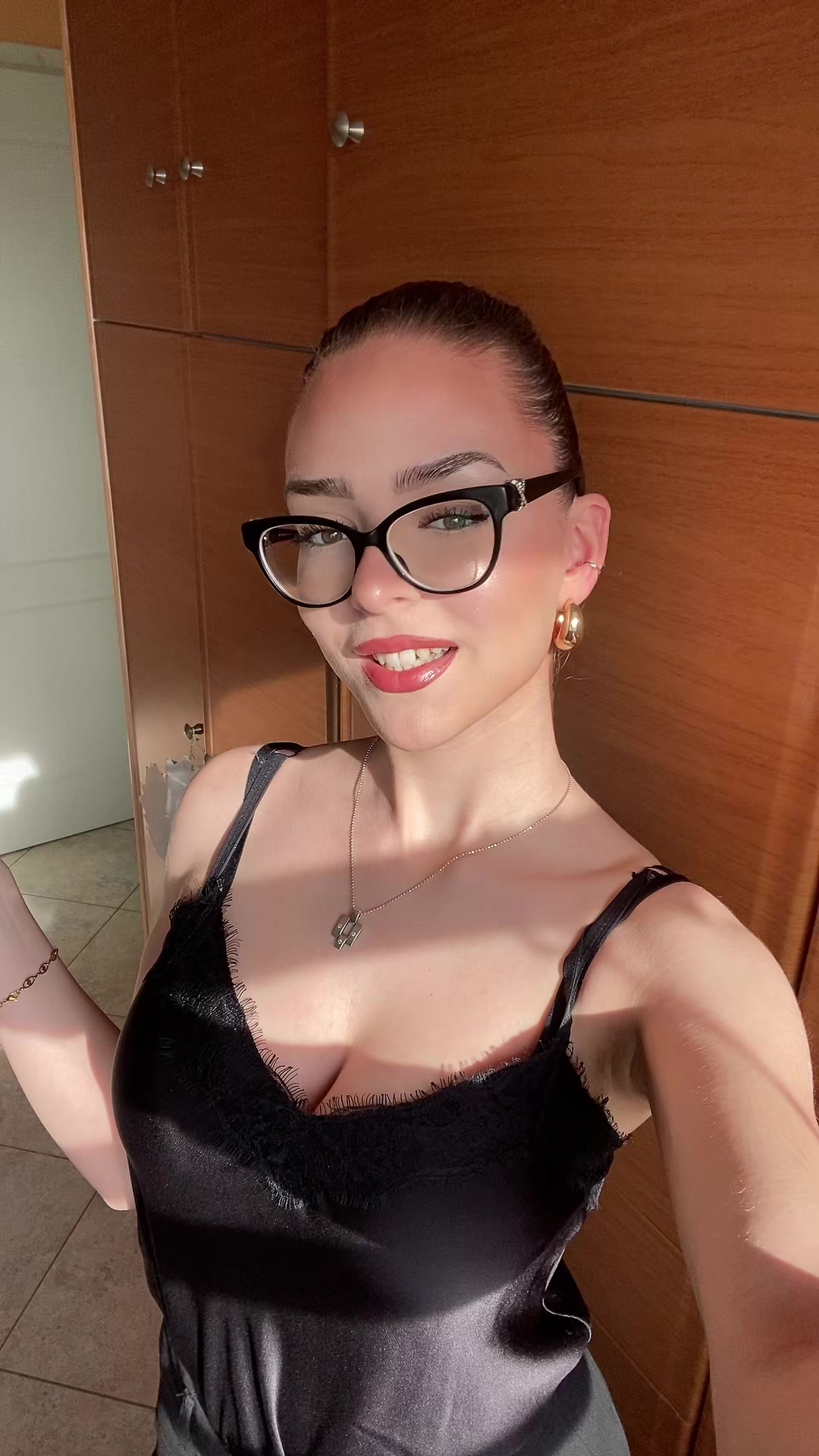@𝐸𝑙𝑒𝑛𝑖𝑖𝑖🌹