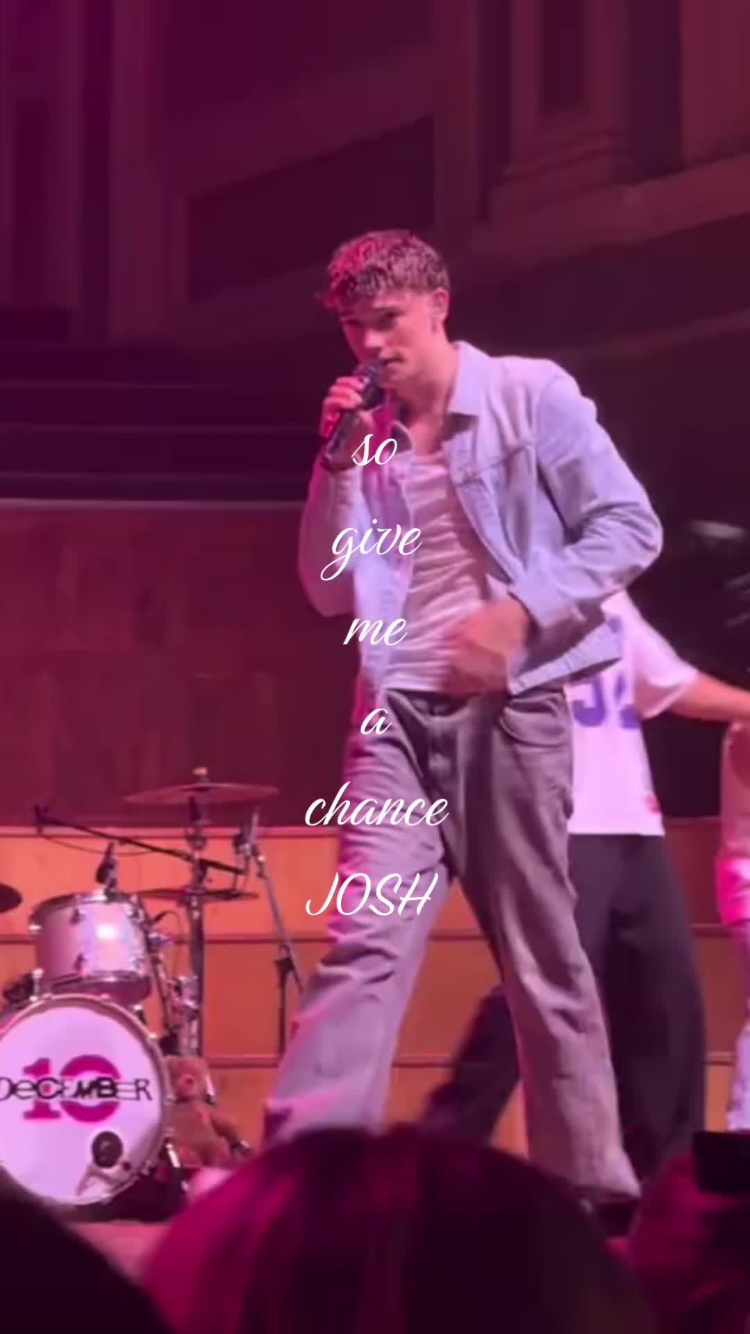 @𝖫𝖠𝖴𝖱𝖠 🩷