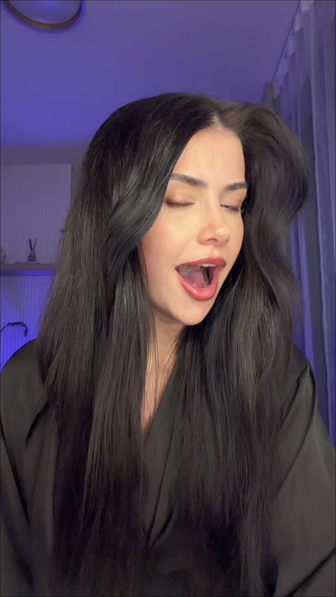 @Dominique Alagia