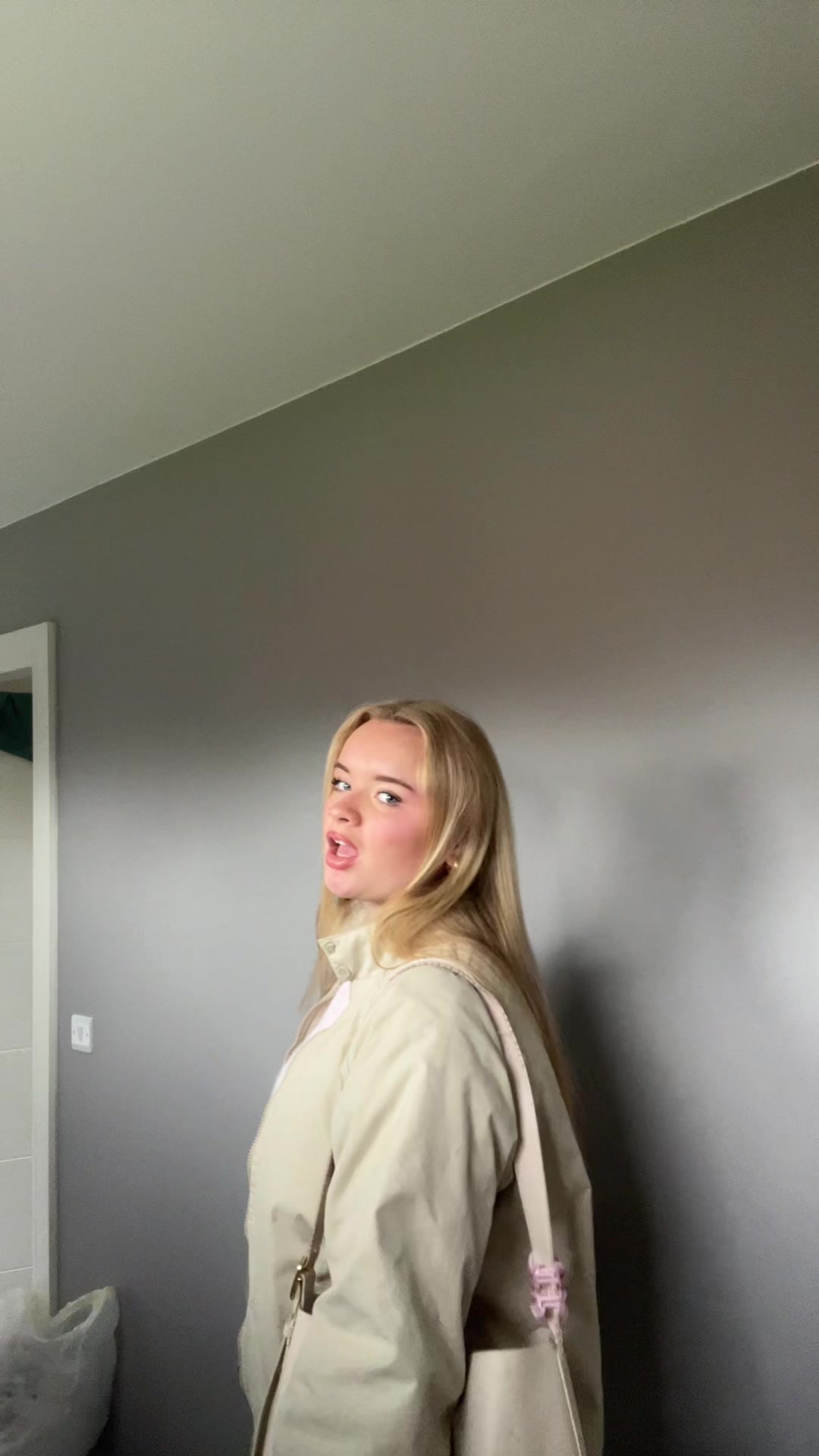 @️viv