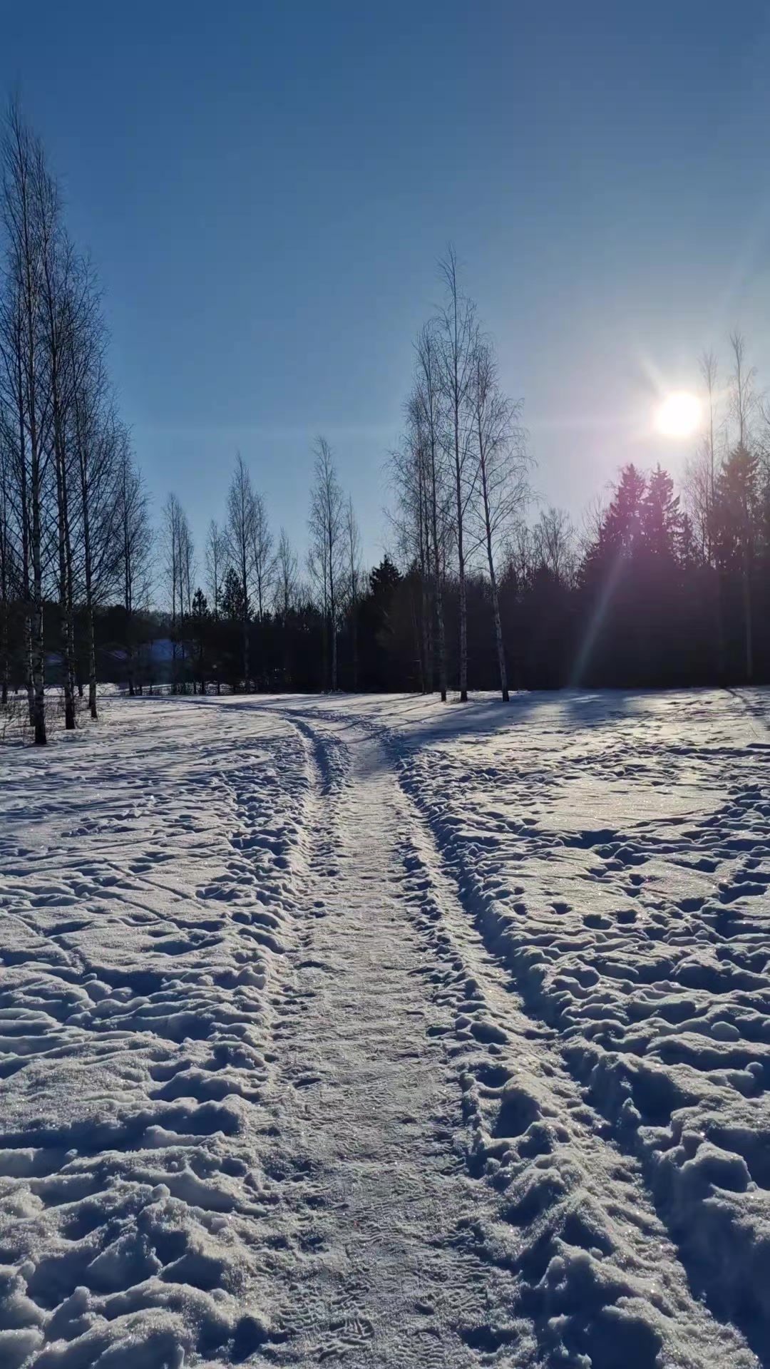 @MustaSyd&auml;n