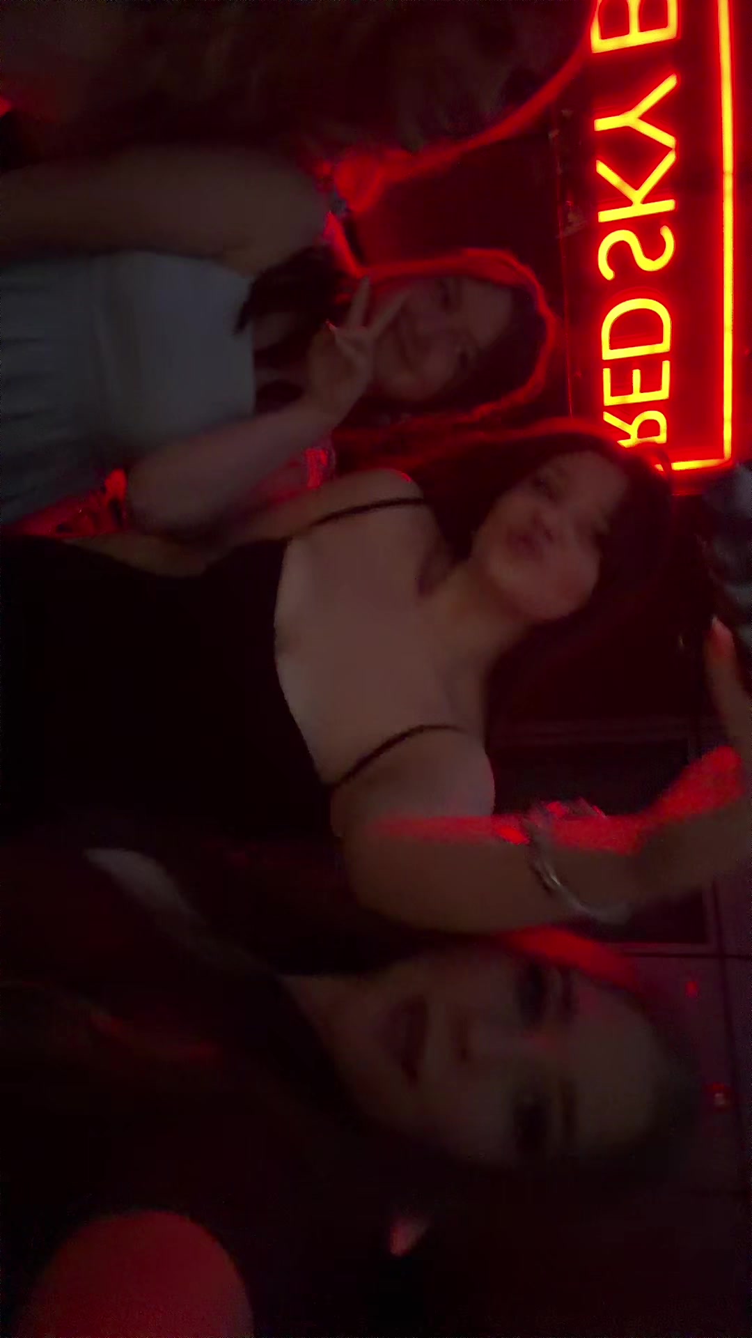 @Лерок🍒