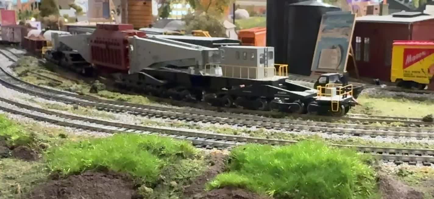 @BigBoysTrainToys