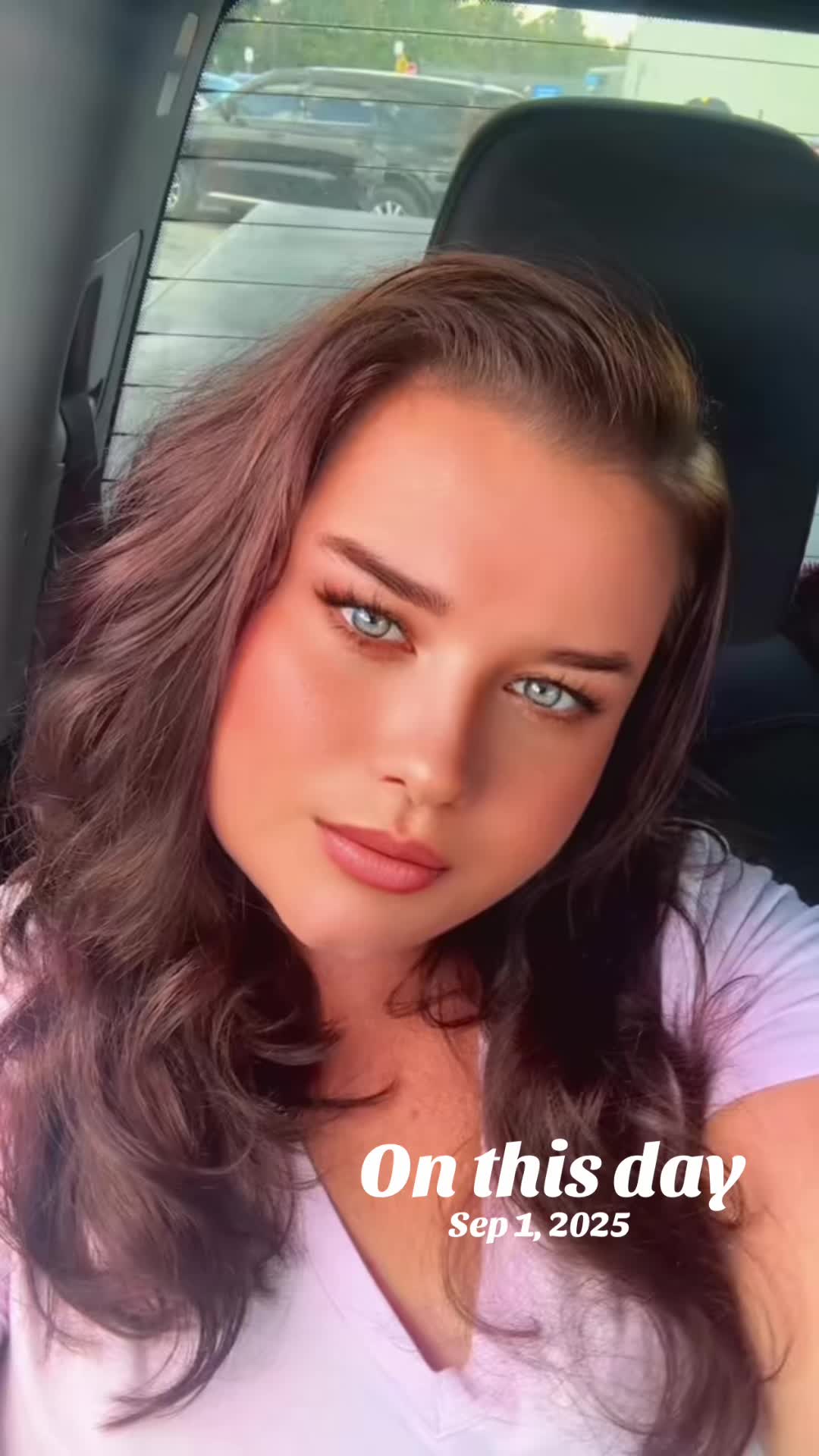 @Katie🫥