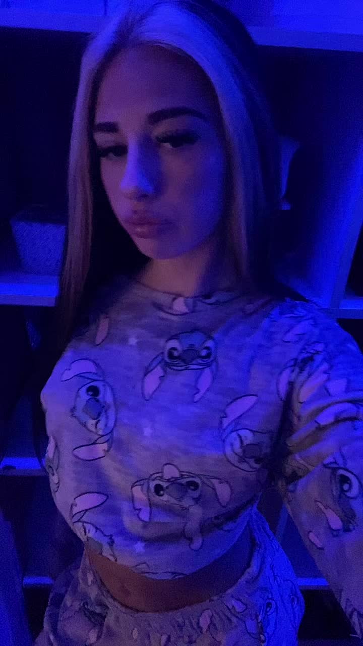 @𝓙𝓸𝓭𝔂 𝓜𝓪𝓬𝓪𝓾𝓵𝓮𝔂🥂🍒