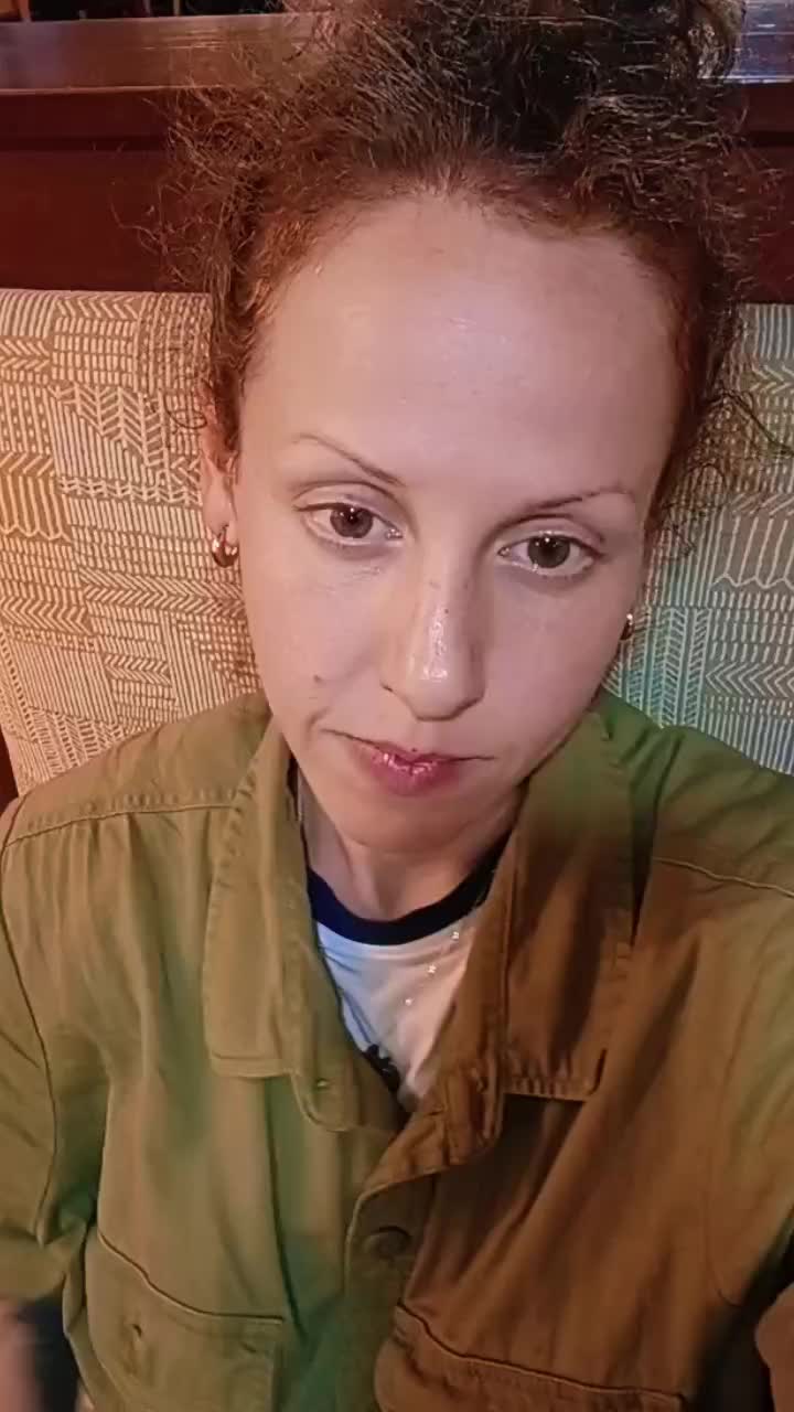 @samrobertslittlesister