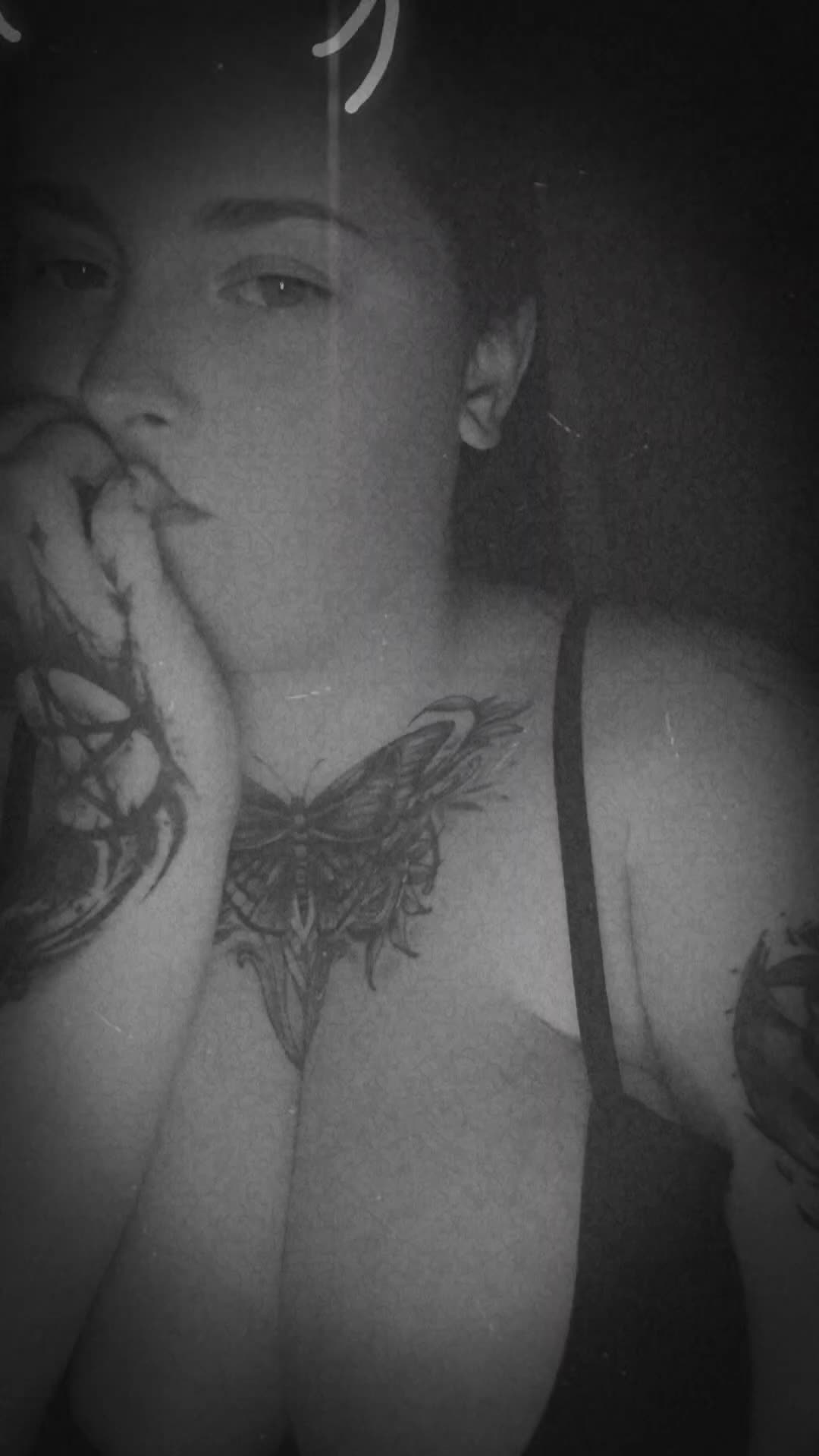 @naughtygirl.96