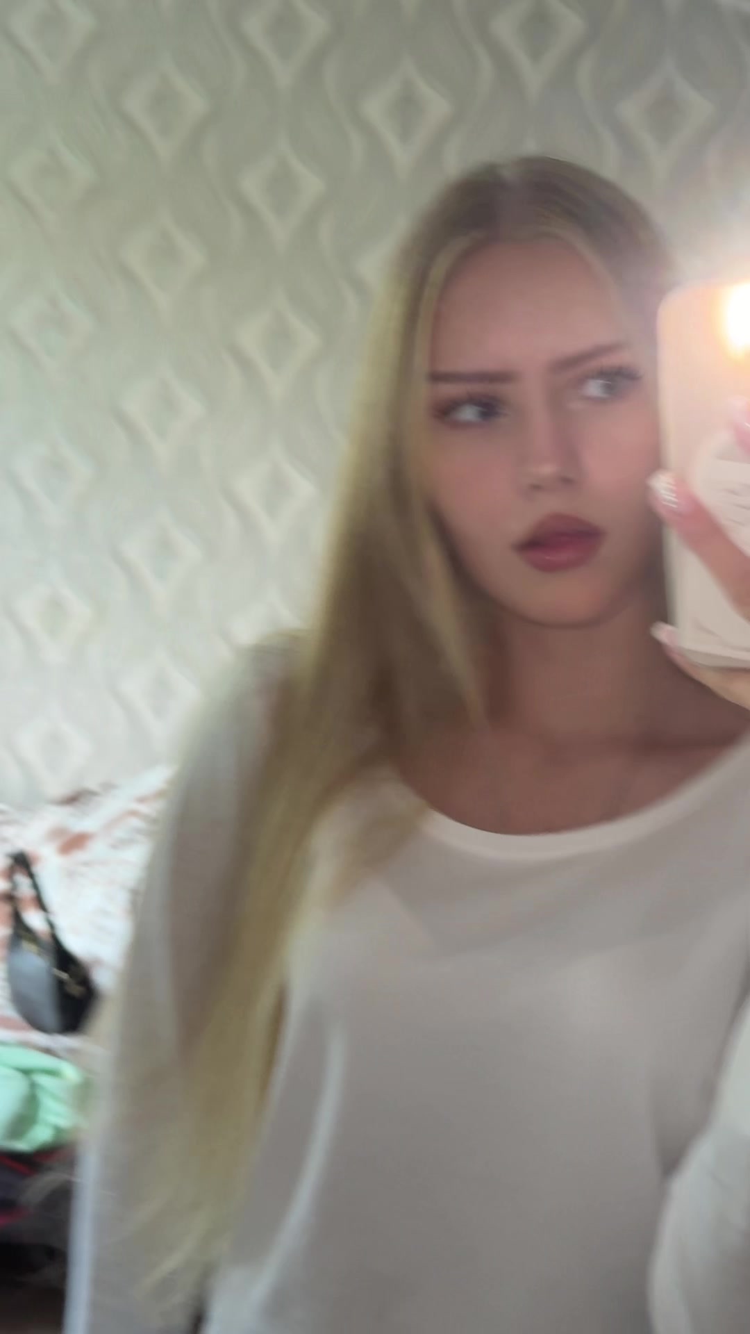 @anaais1