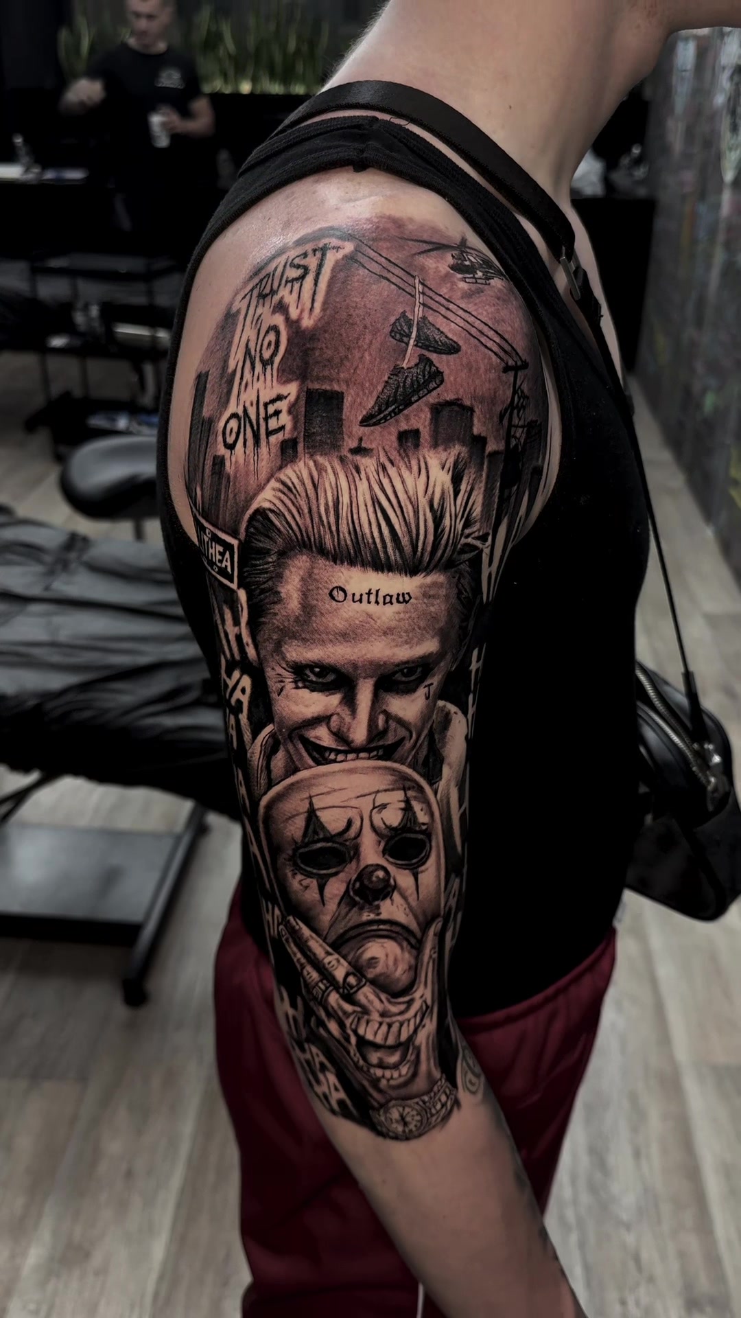 @Mr.Ross_tattoo