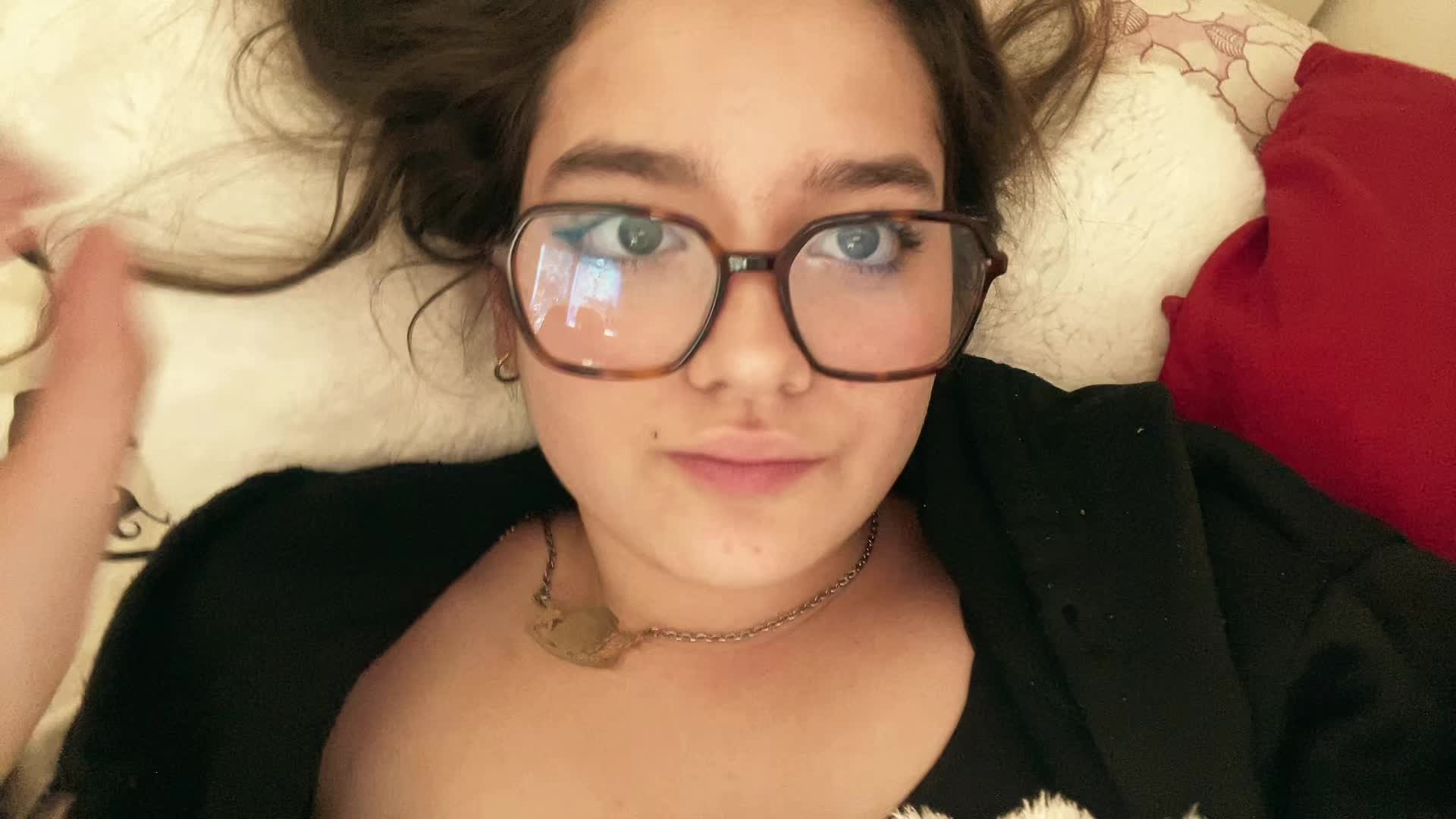 @𝓜𝓮&iuml;-𝓛𝓲 𝓛𝓸𝓾 💋