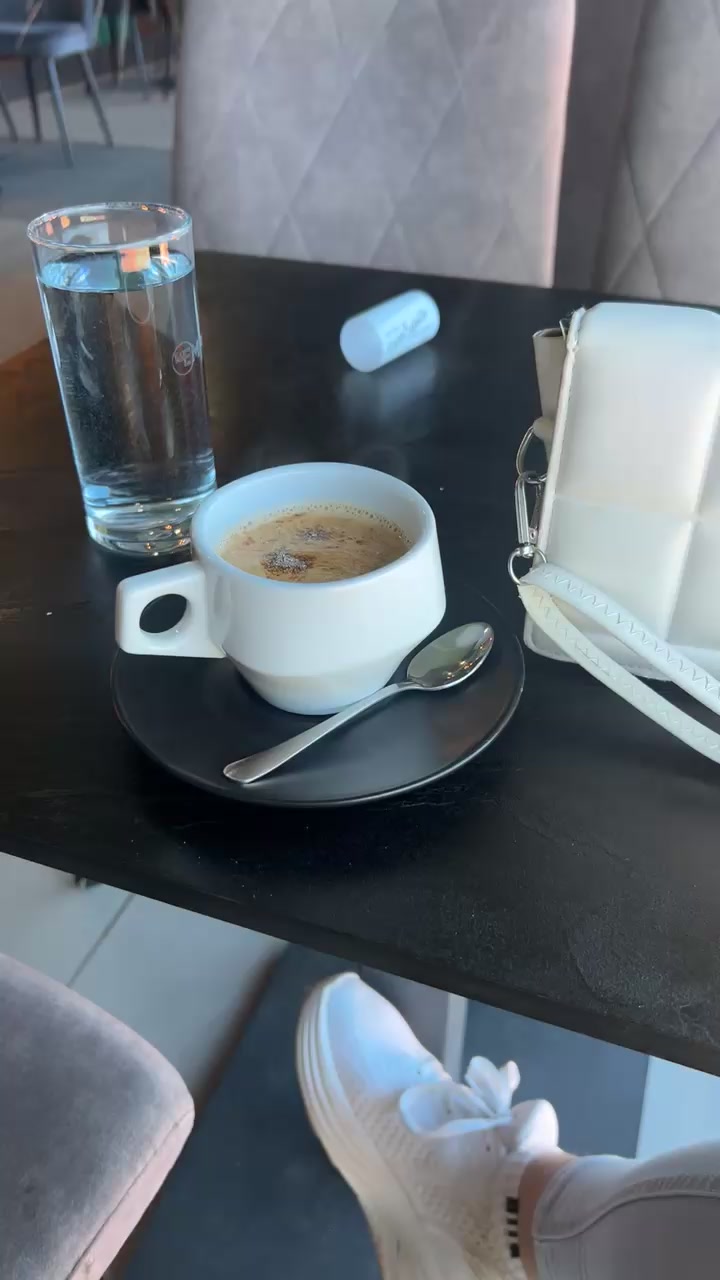 @𝒜𝓃𝓉𝑒𝒶