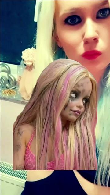 @🎀🧋Sarah Louise Smith🧋🎀