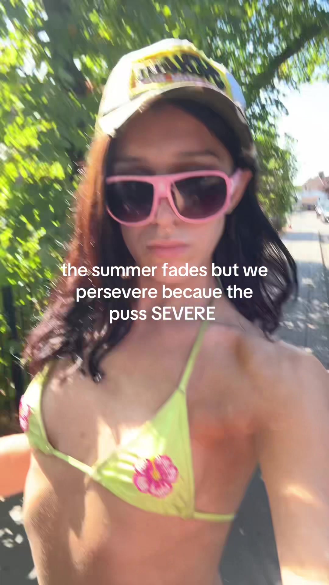 @￼