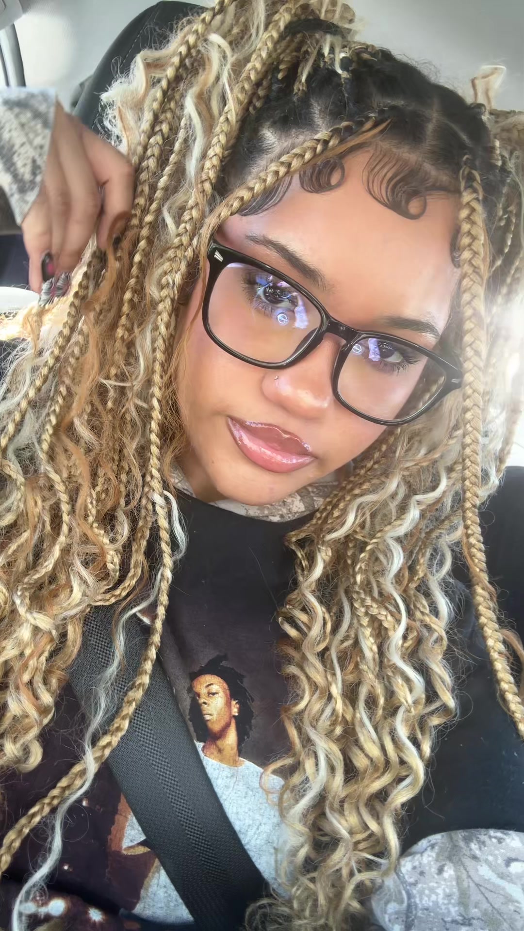 @itz_moan