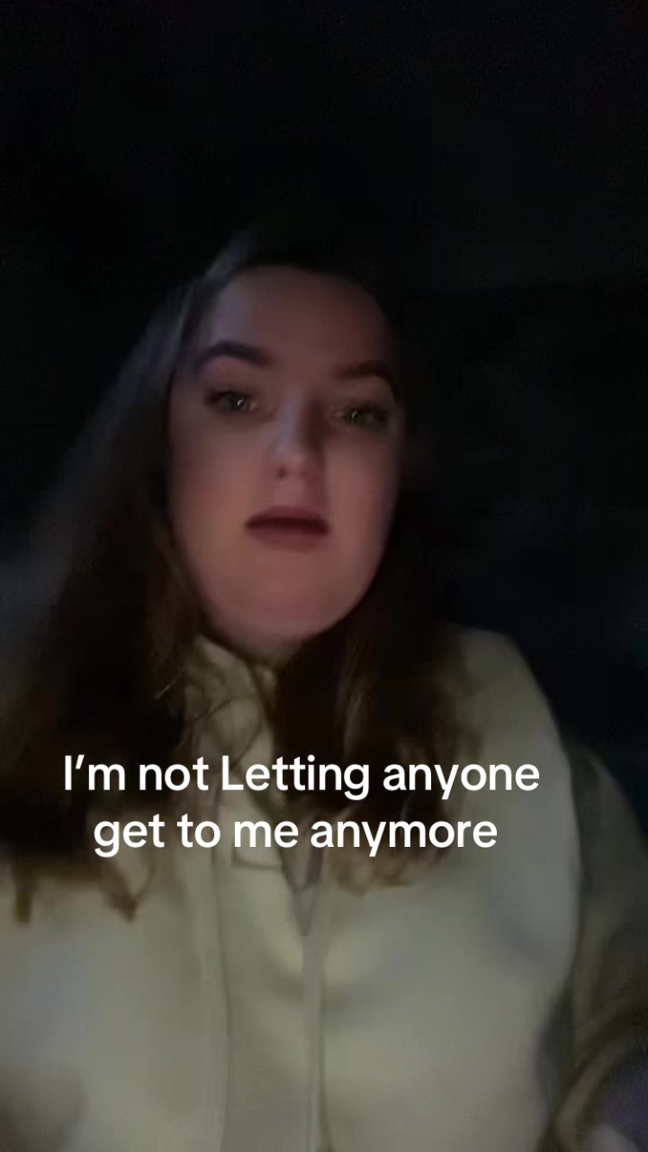 @Chloe