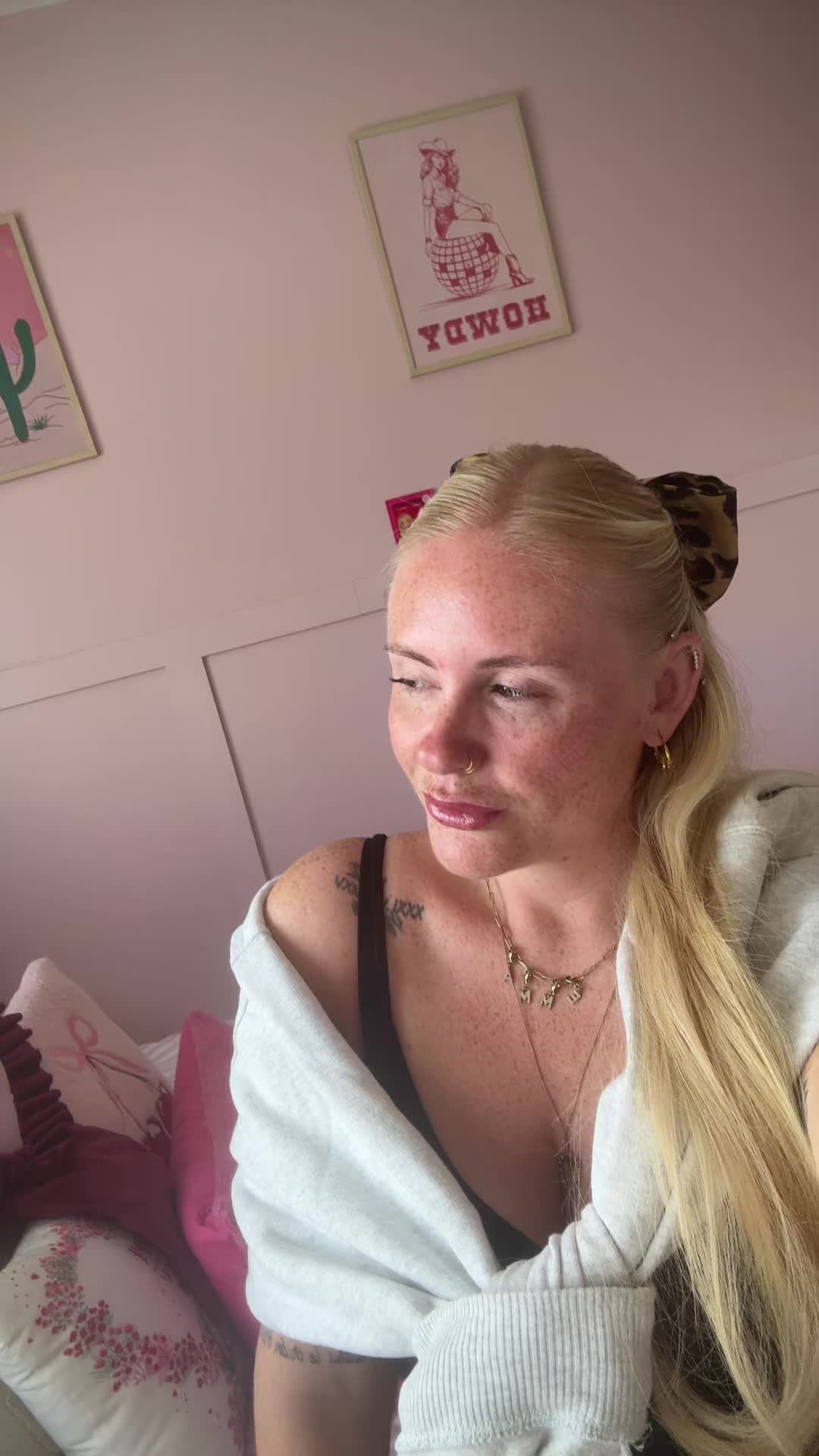 @Trueblondie