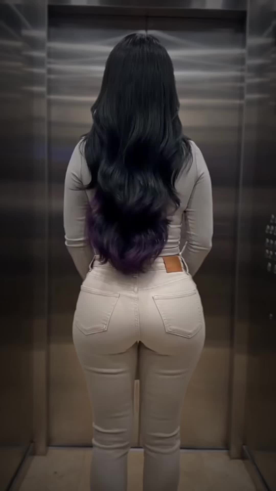 @AdelinaAnaMaria