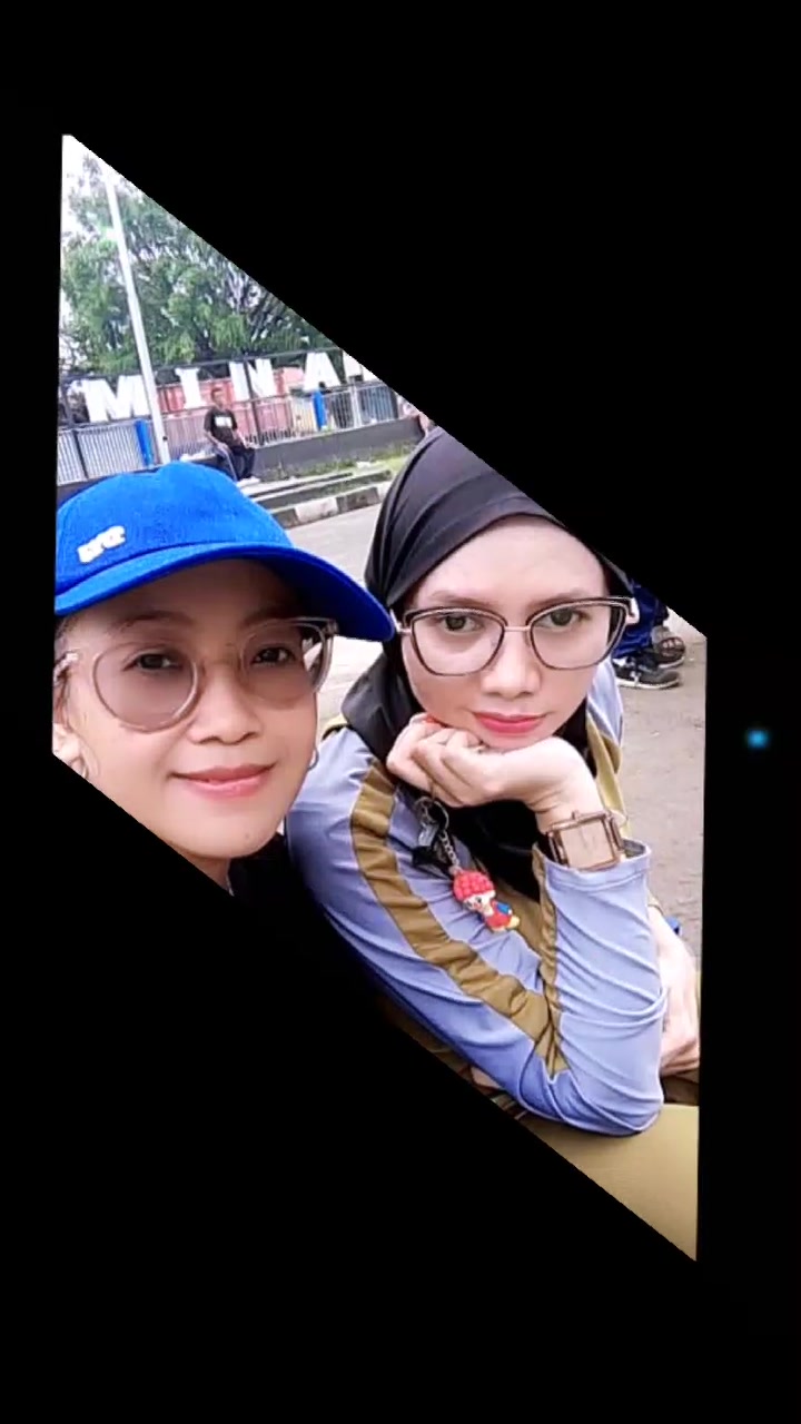 @Nella Karmilla