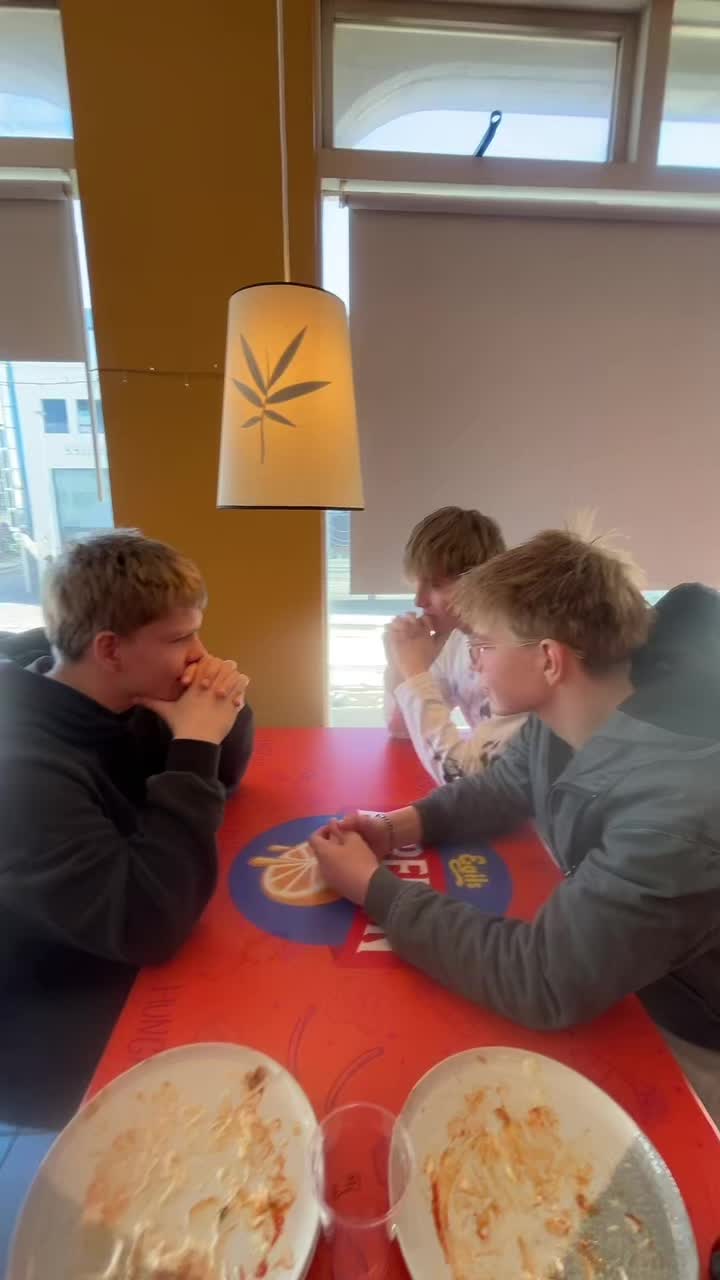 @B0lt boys