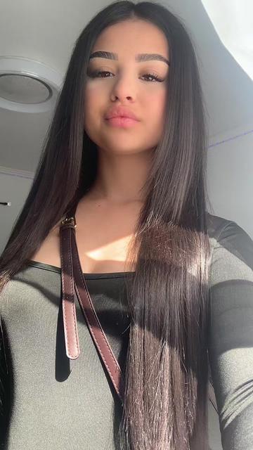 @𝐕