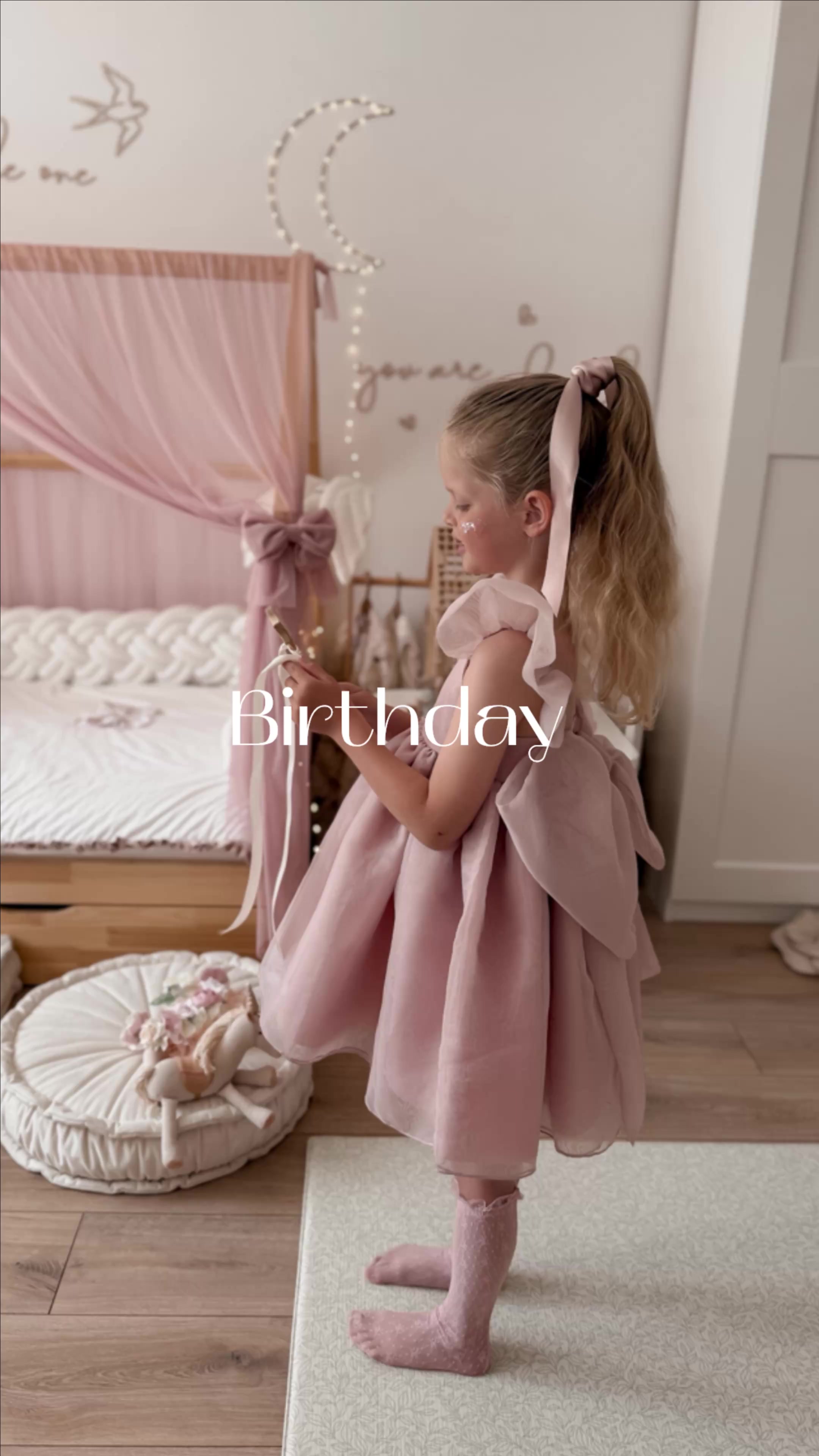 @veloura collection