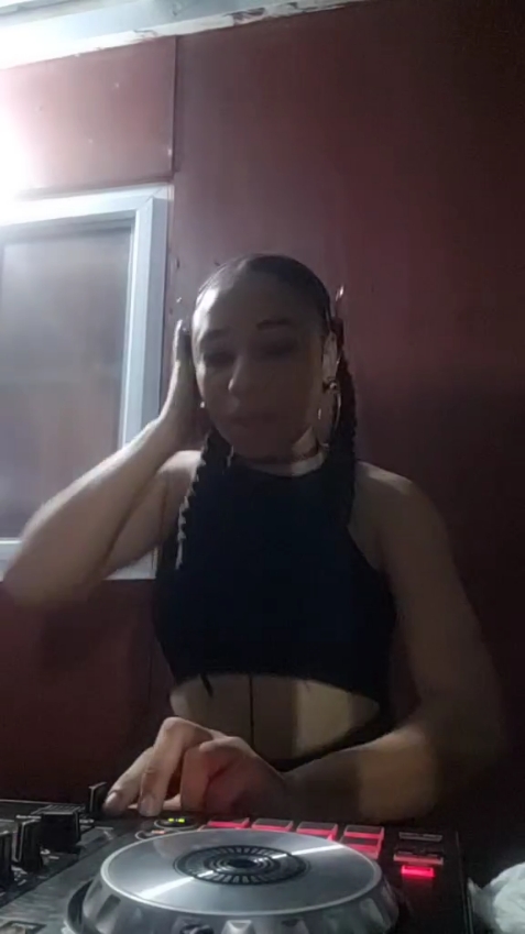 @Duchess_Royalty