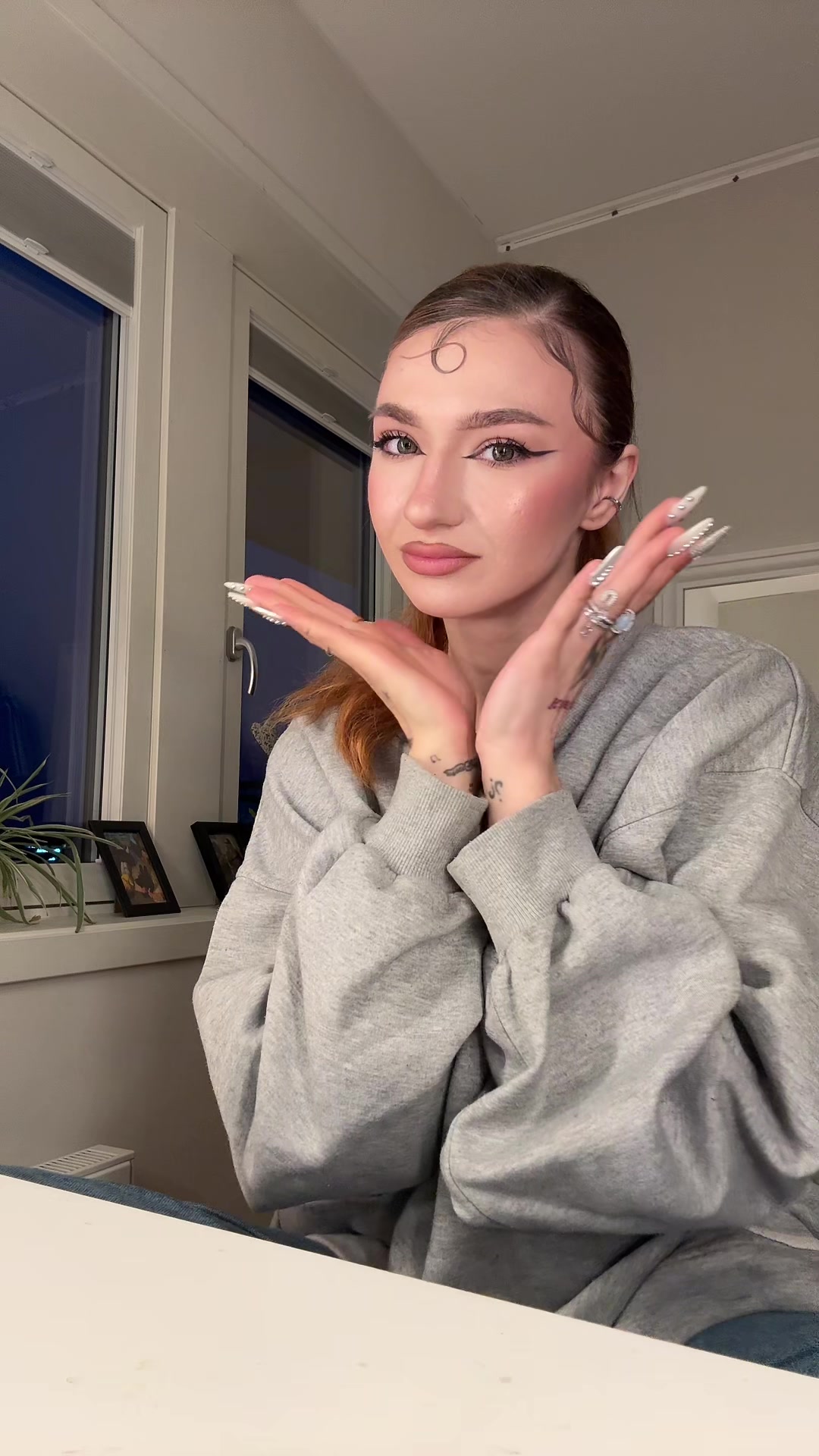 @BLVCKQU