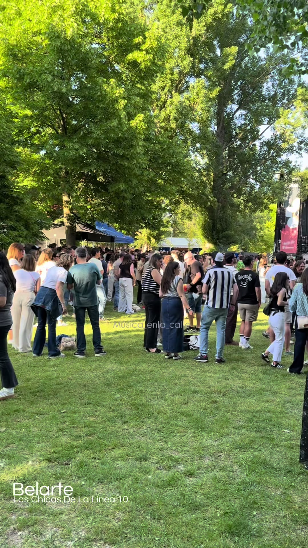 @👩🎤Música en la calle🎸👩🎤