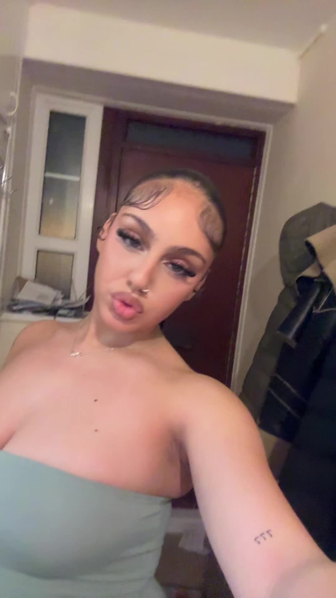 @t̶i̶a̶
