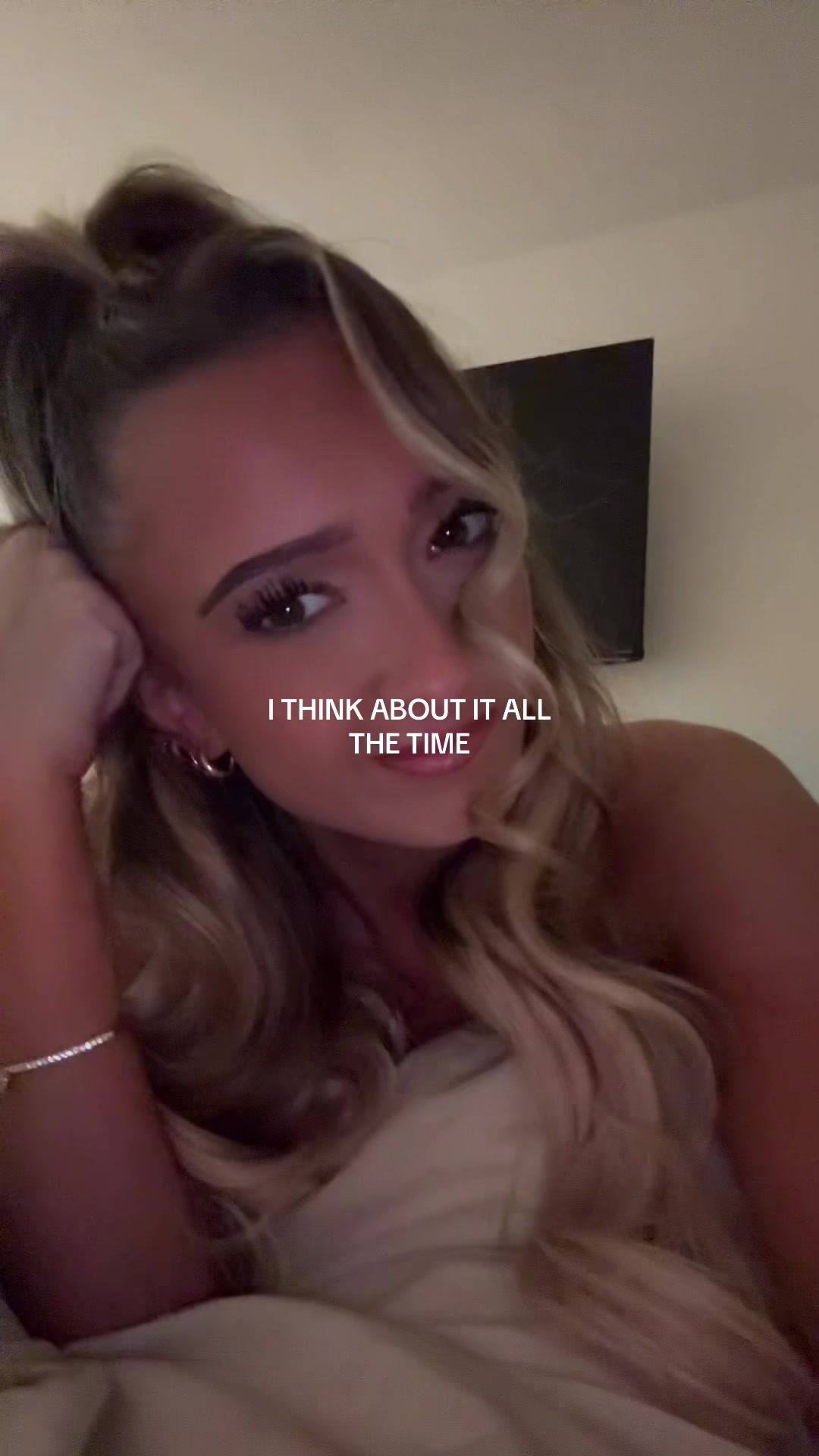 @livhowellll