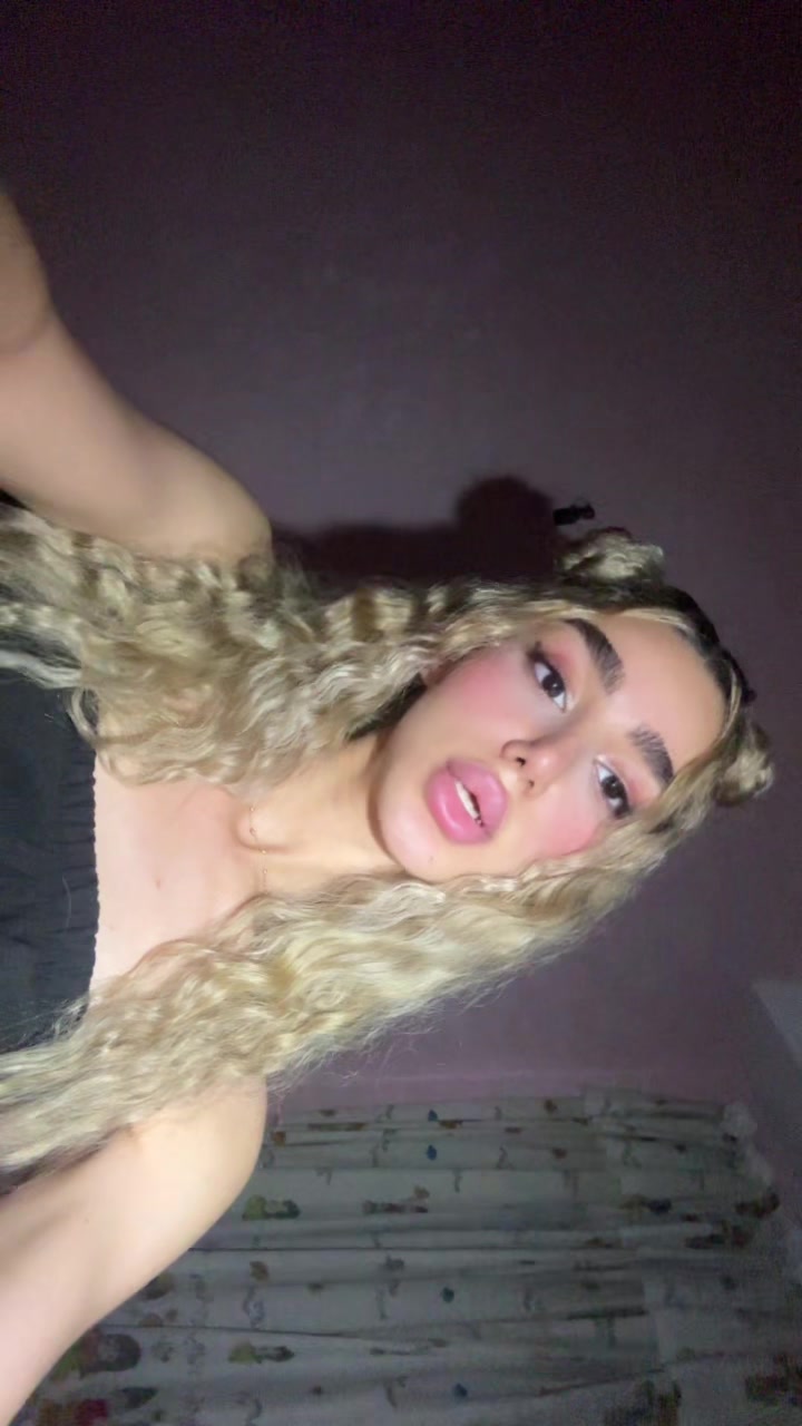 @saraakittyy