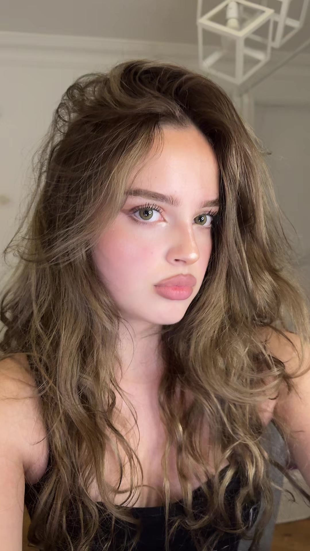 @Elaa