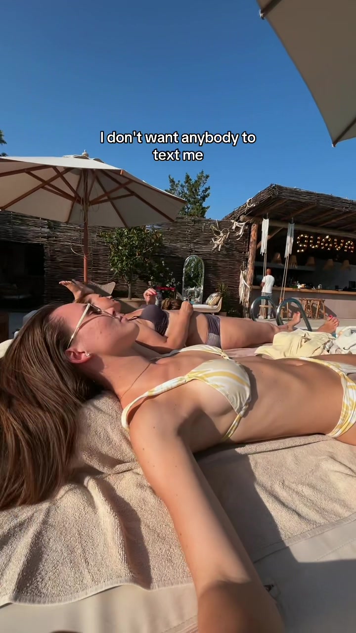 @AlexiaV