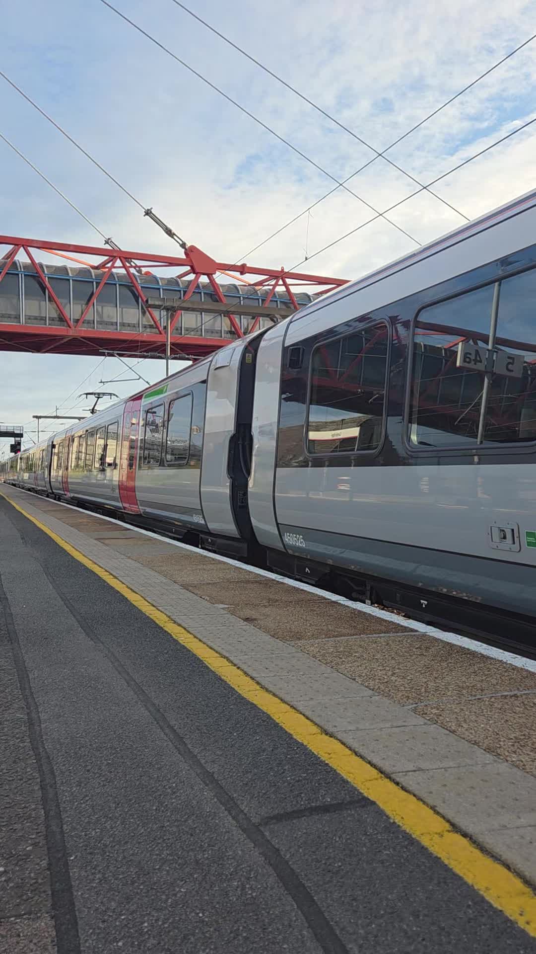 @LynnRailUK