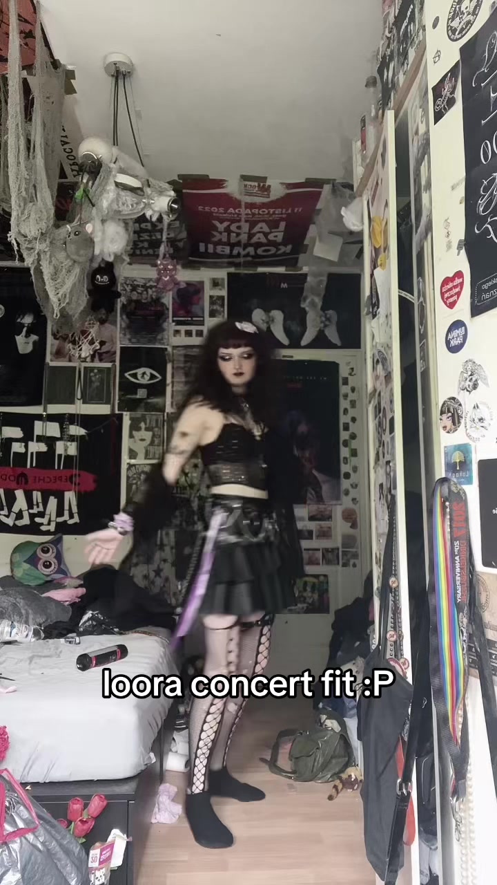 @elvira