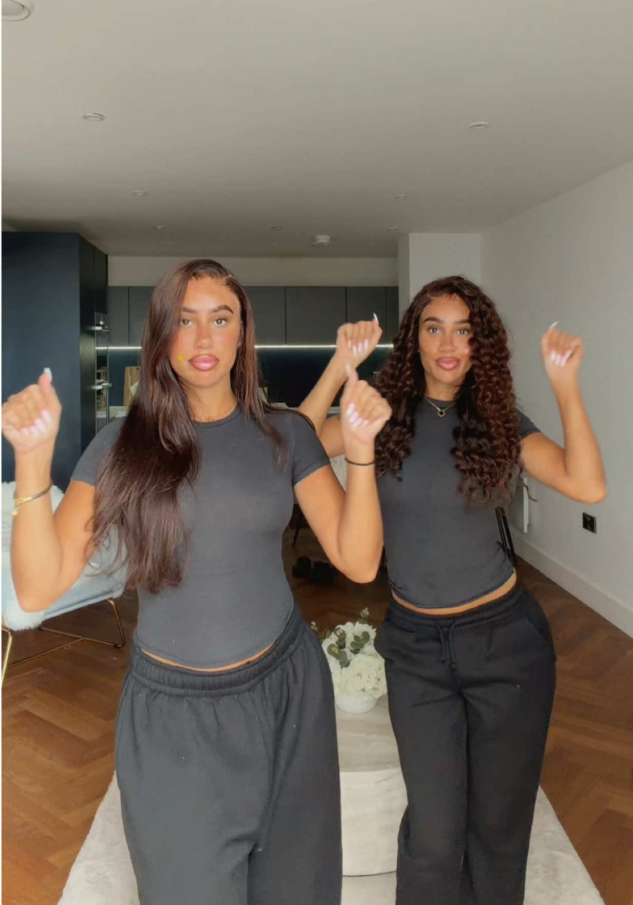 @Nel Twins