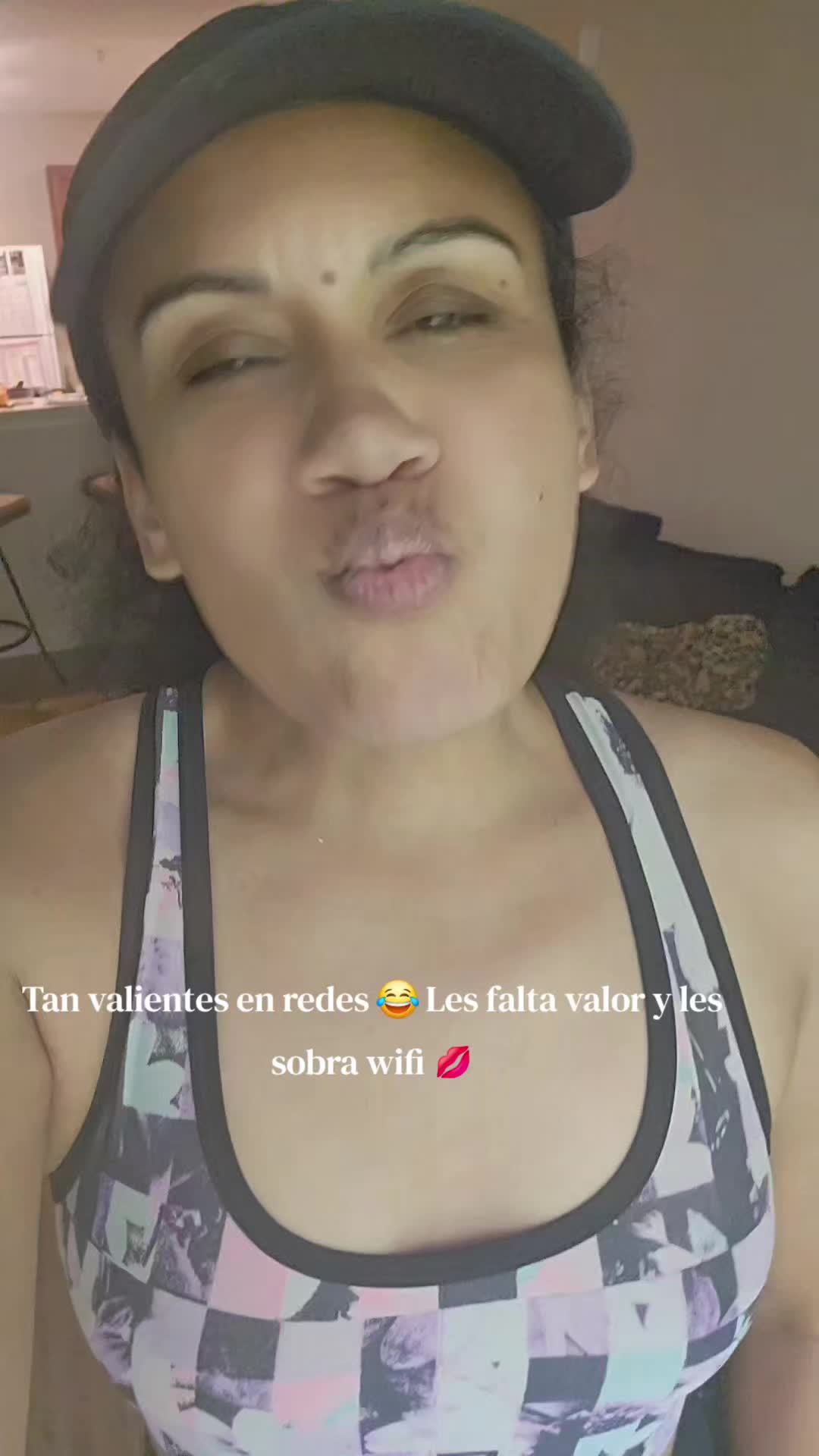 @QueenBee 👑🐝