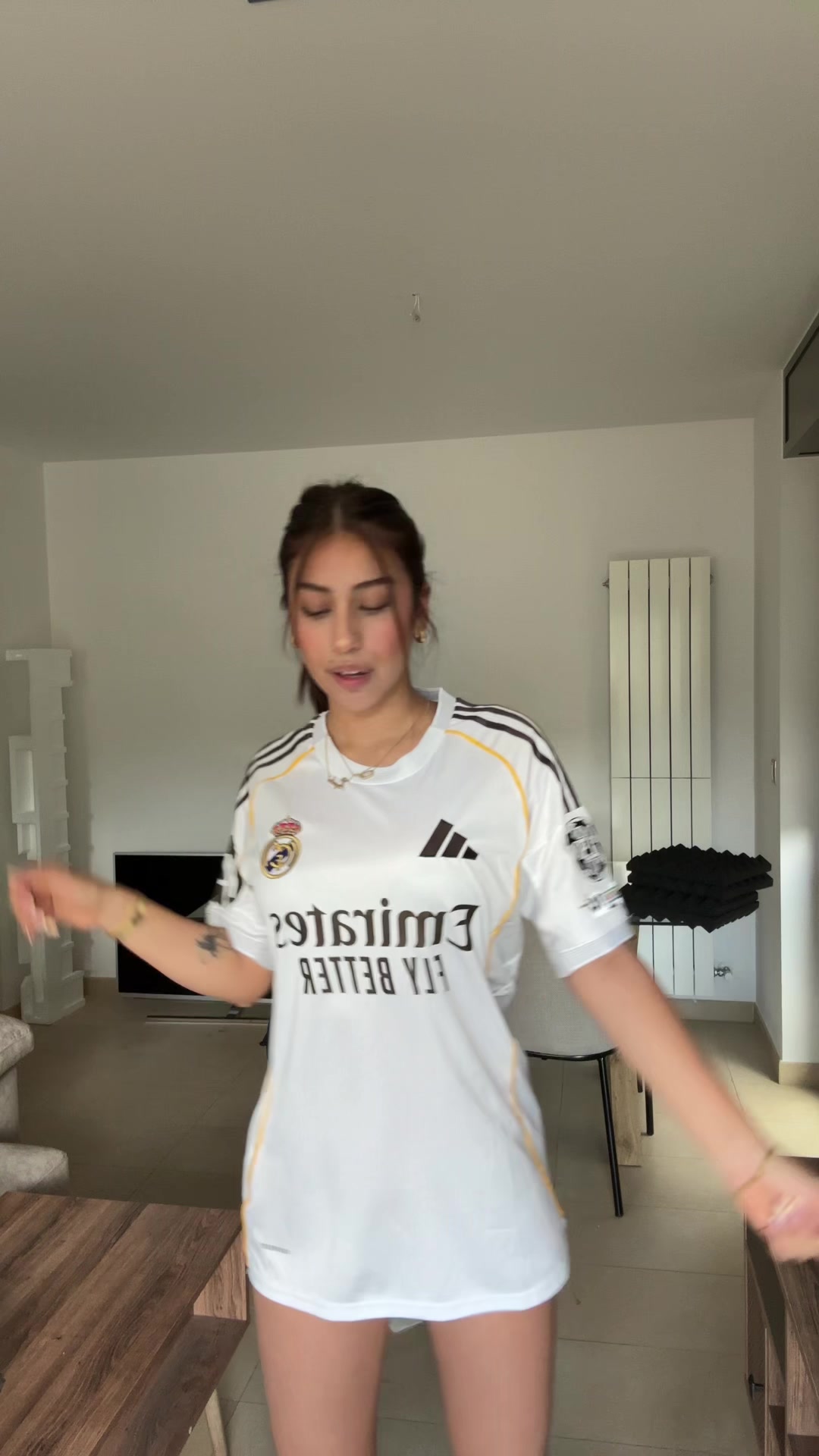 @laanyiyi ✨