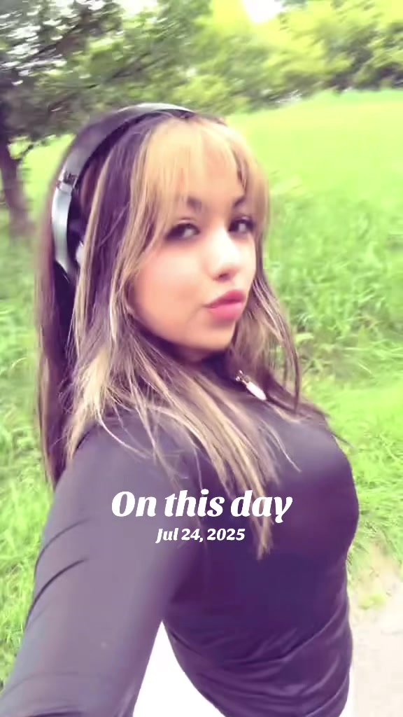 @🐰