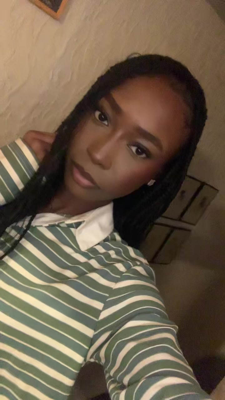 @V🏄🏾&zwj;♀️