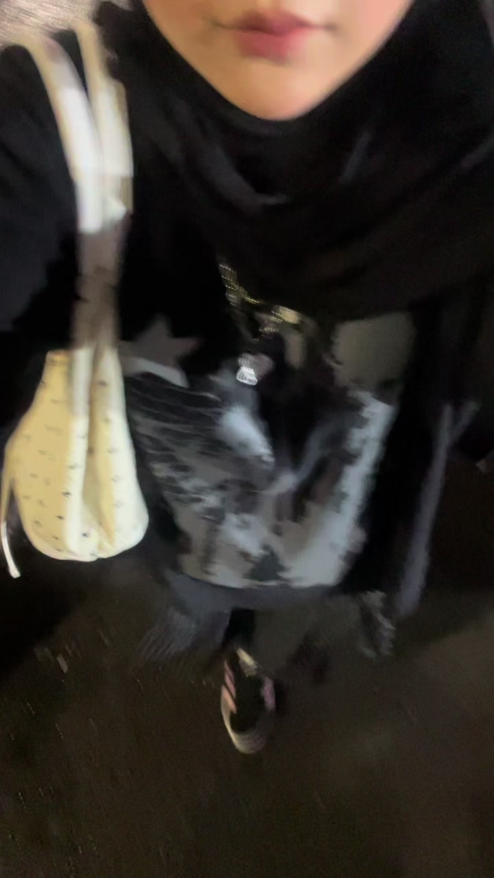@viiolaee
