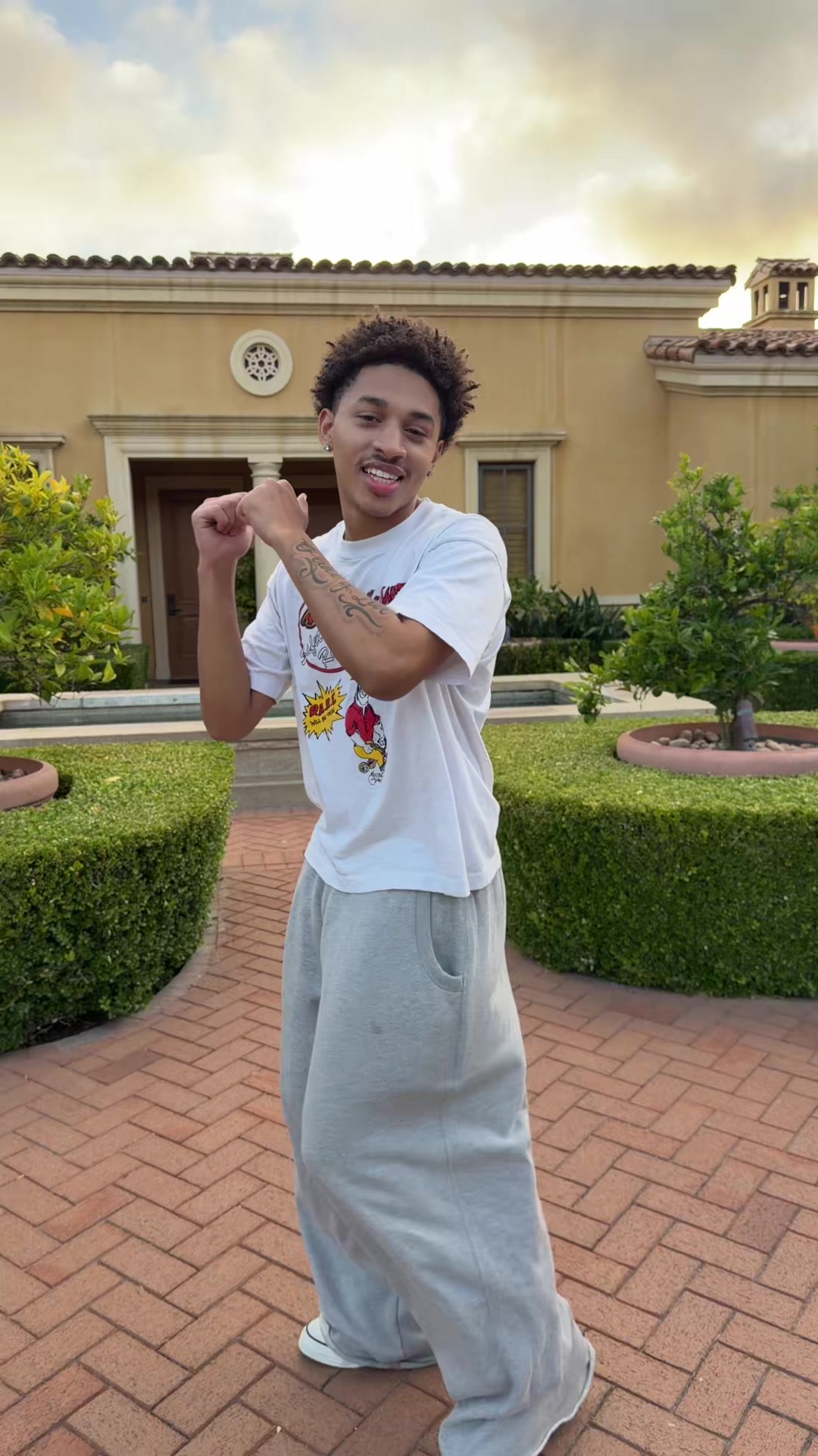 @Yas