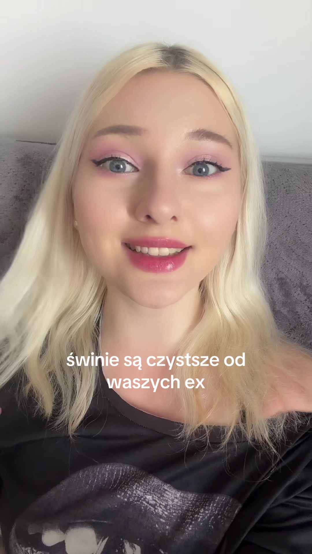 @janie_