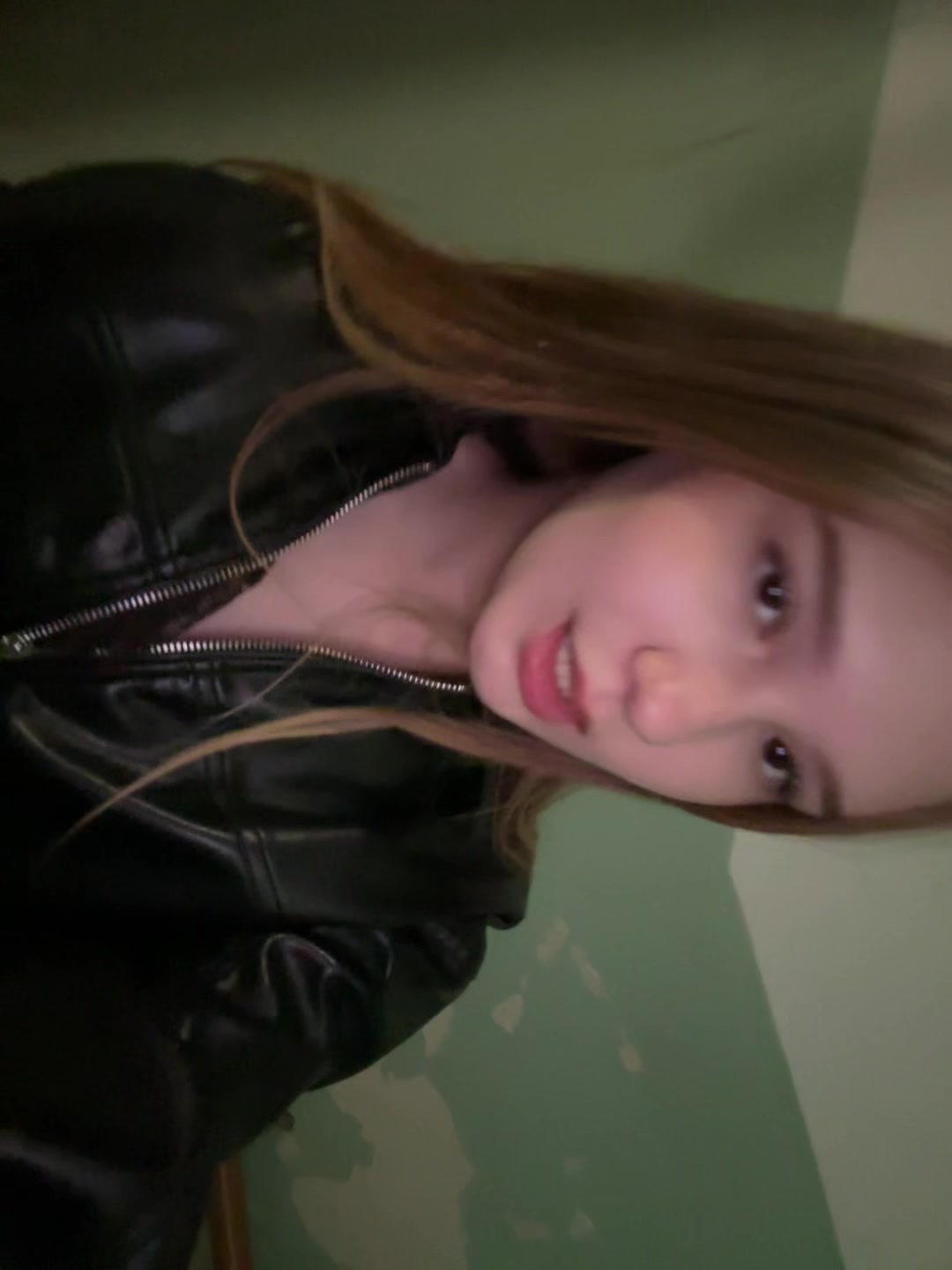 @алиса